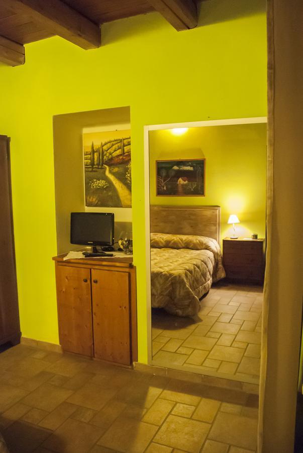 Cascina Mo.Ma Hotel Carru Exterior photo